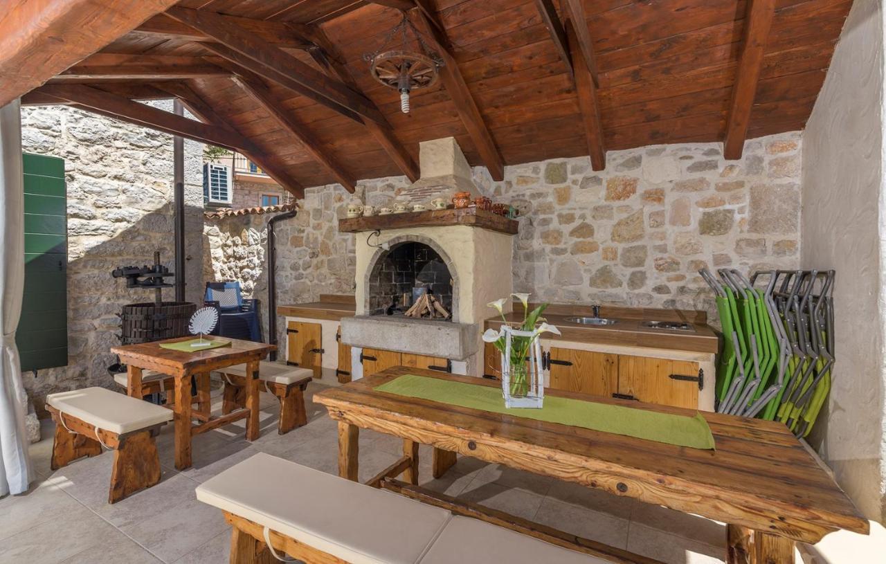 Beautiful Stone House - Villa Parentium With Private Pool Dracevac Bagian luar foto